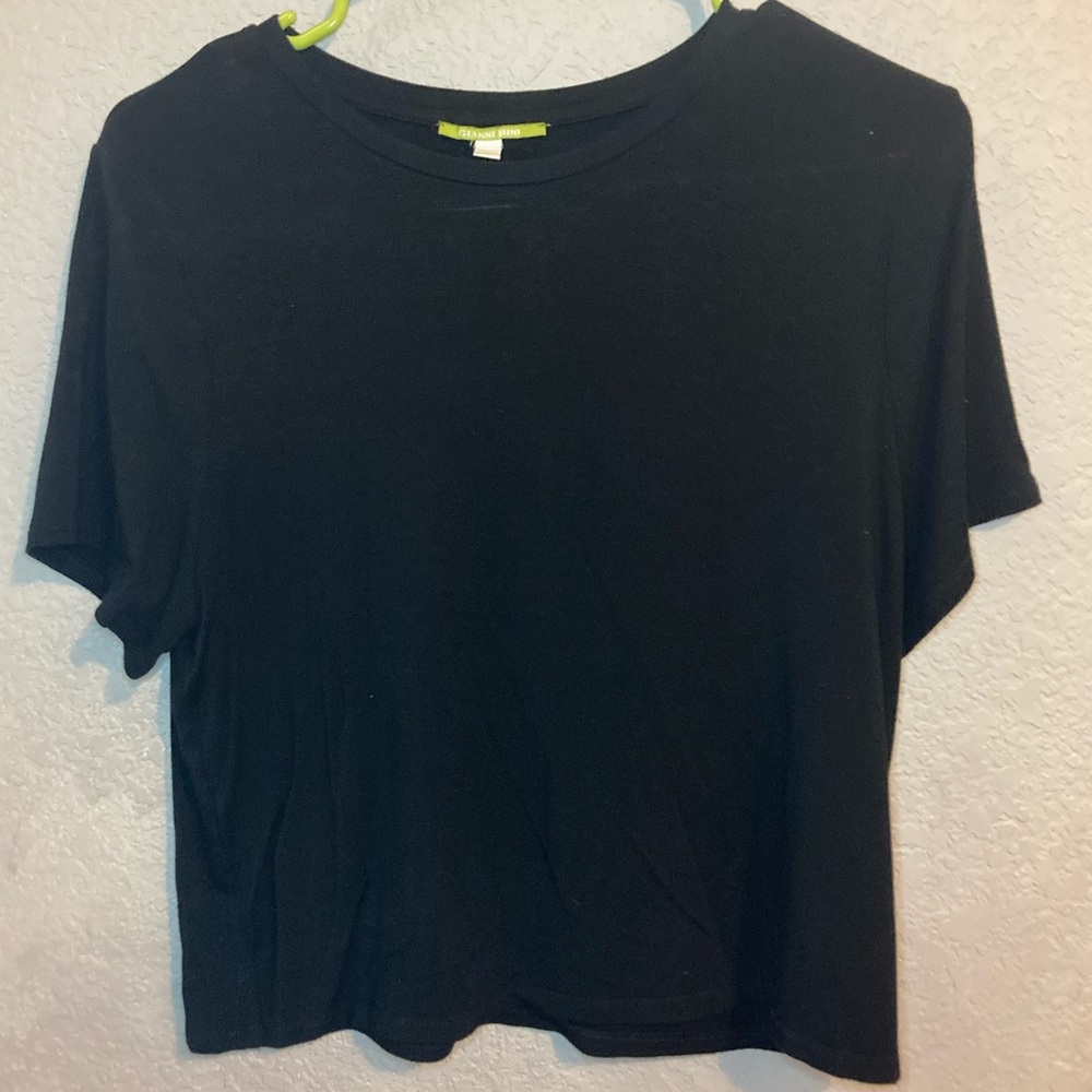 Black Cropped top